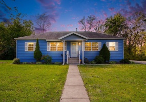 353 Maple Street, Crown Point, Indiana, 3 Bedrooms Bedrooms, 7 Rooms Rooms,1 BathroomBathrooms,Residential,For Sale,Maple,NRA846508