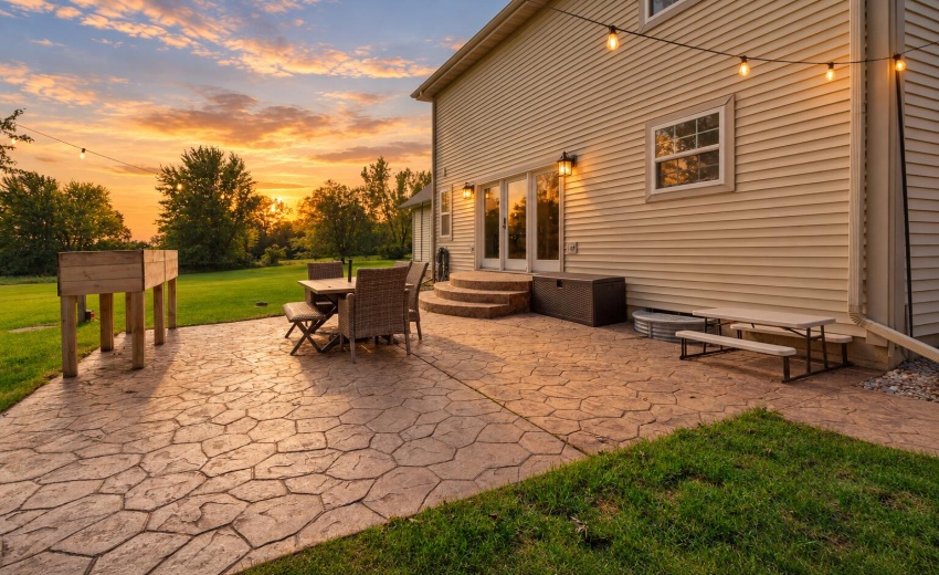 Peach-Gold Sunset Patio Glow