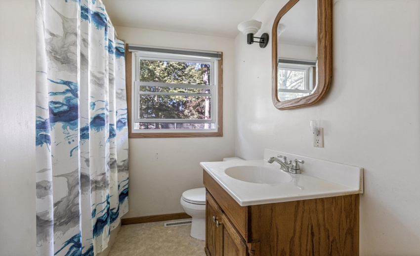 Full bathroom