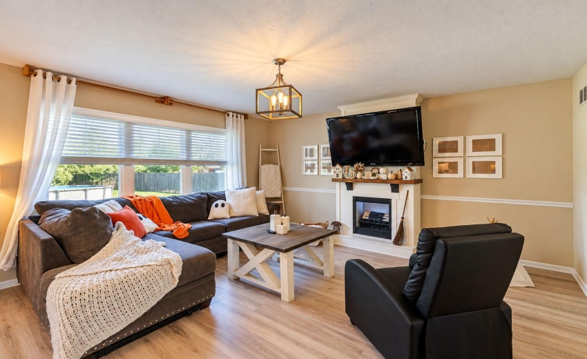 30-web-or-mls-SON08073-HDR