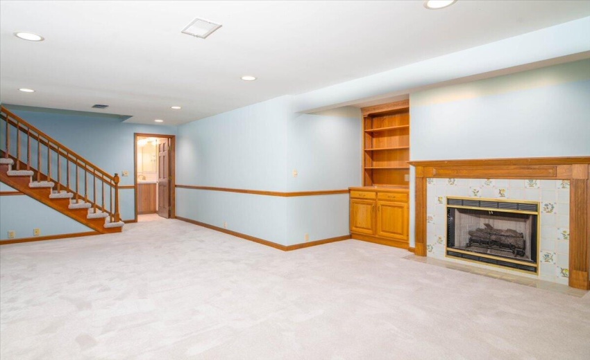 25-1355 Cypress Creek Ct-24