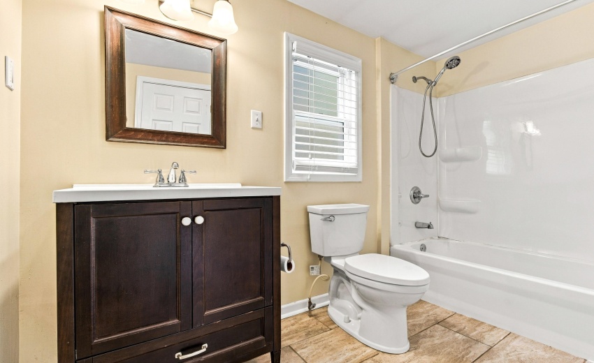 1543 Fischrupp Ave, Whiting (10 of 37)