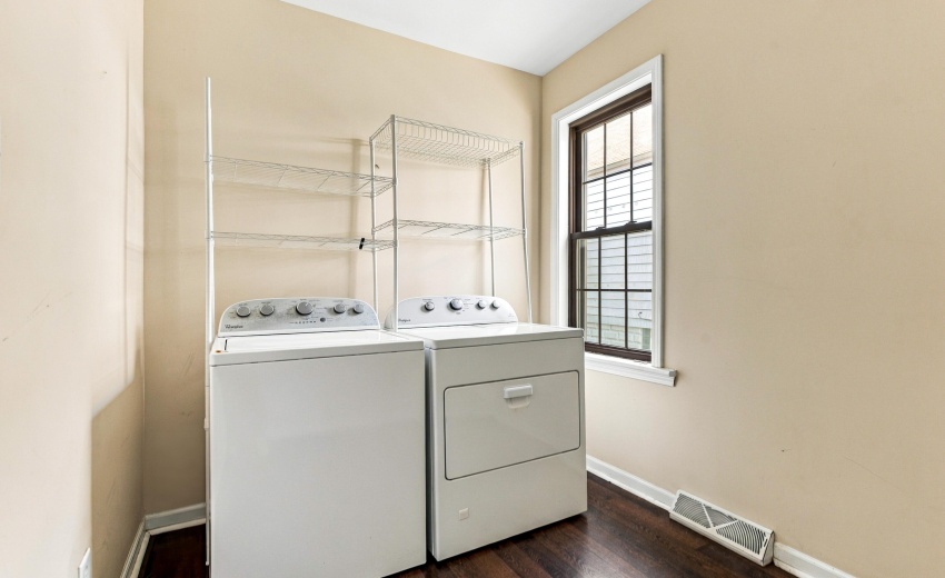 1543 Fischrupp Ave, Whiting (11 of 37)