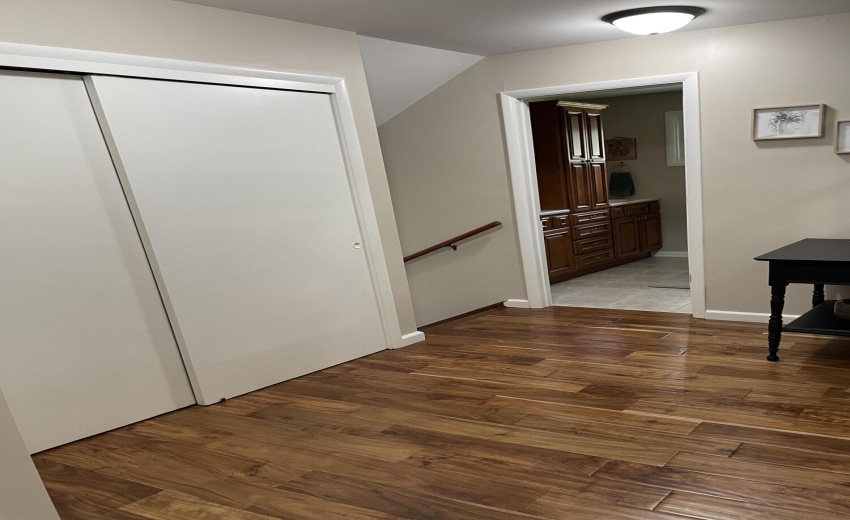 Upstairs landing 2