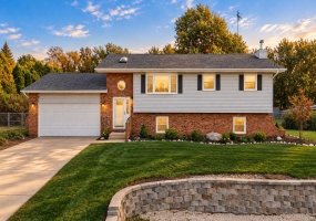 427 Northfield Lane, Valparaiso, Indiana, 4 Bedrooms Bedrooms, 8 Rooms Rooms,2 BathroomsBathrooms,Residential,For Sale,Northfield,NRA846789 427 Northfield Lane, Valparaiso, Indiana, 4 Bedrooms Bedrooms, 8 Rooms Rooms,2 BathroomsBathrooms,Residential,For Sale,Northfield,NRA846789