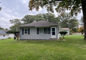 5000 White Oak Lane, Valparaiso, Indiana, 1 Bedroom Bedrooms, 4 Rooms Rooms,1 BathroomBathrooms,Residential,For Sale,White Oak,NRA846823