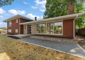3330 Ridge Road, Highland, Indiana, 3 Bedrooms Bedrooms, 9 Rooms Rooms,4 BathroomsBathrooms,Residential,For Sale,Ridge,NRA846653