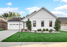 2751 Flagstone Drive, Valparaiso, Indiana, 3 Bedrooms Bedrooms, 7 Rooms Rooms,2 BathroomsBathrooms,Residential,For Sale,Flagstone,NRA846856