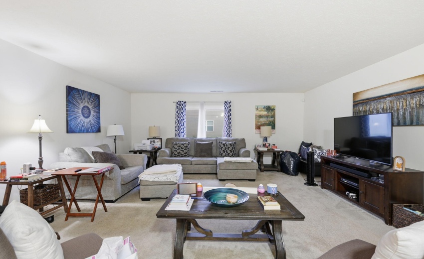 30-web-or-mls-Photo Oct 15 2026, 8 31 05