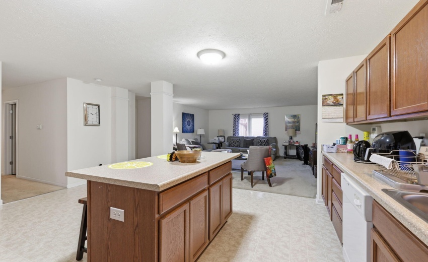 29-web-or-mls-Photo Oct 15 2026, 8 30 40