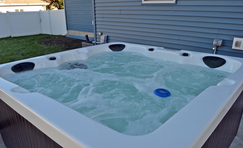 BACKYARD HOT TUB