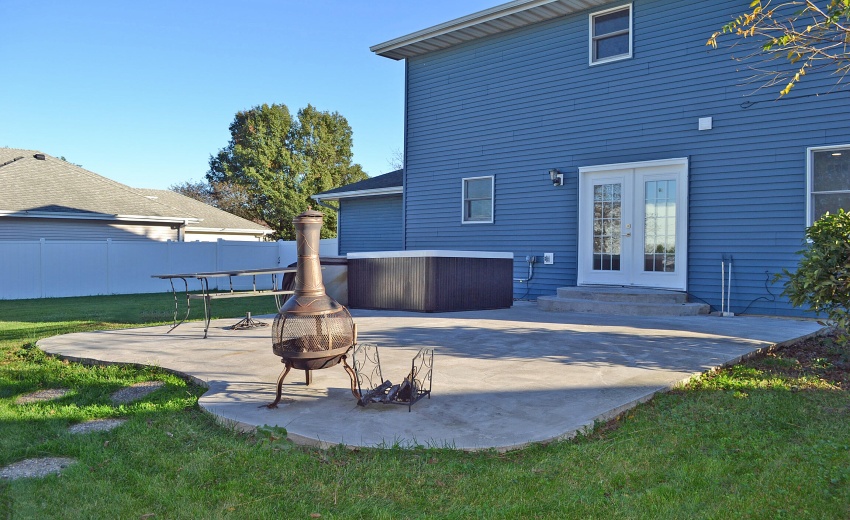 BACKYARD PATIO
