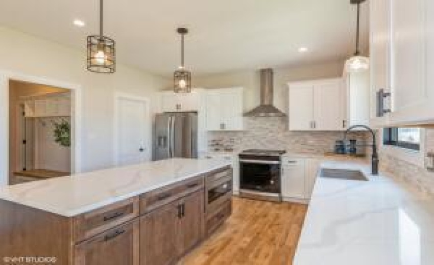 Kitchen island, pantry