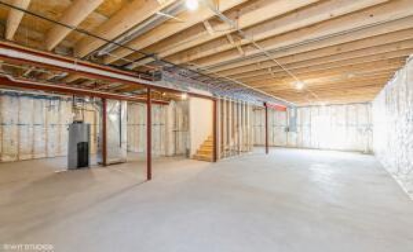 Full unfinished basement