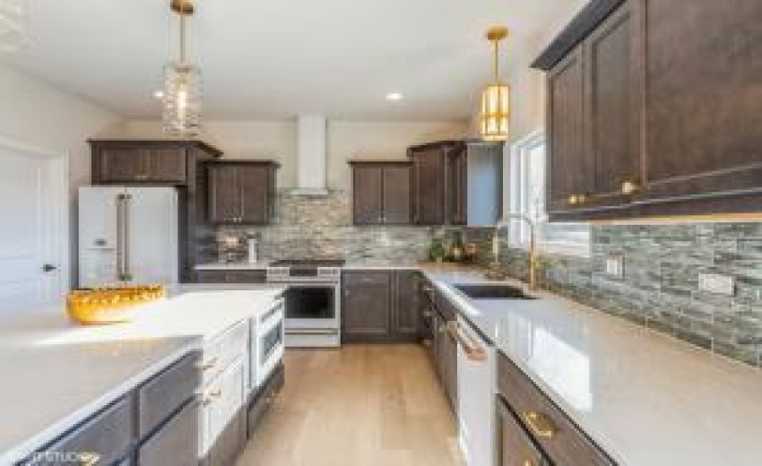 Optional backsplash