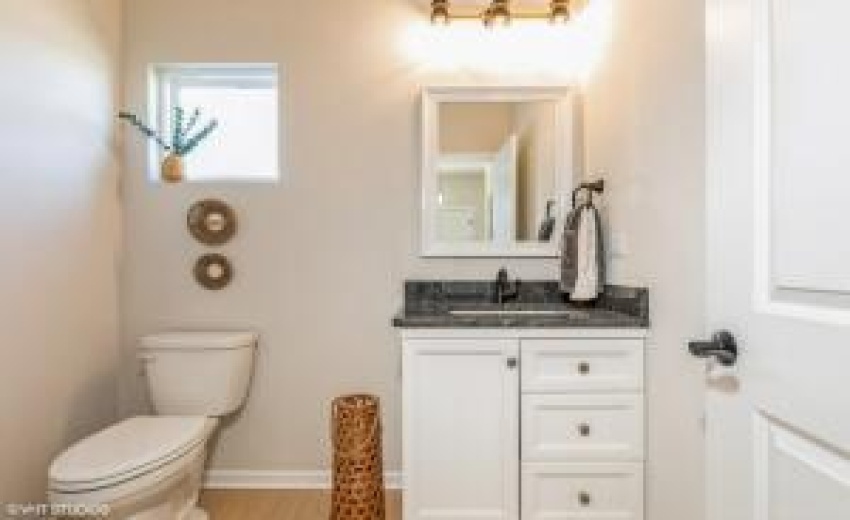 Powder room