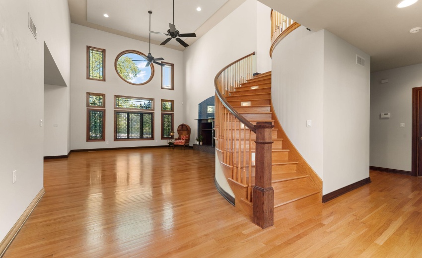 Curved Stairs