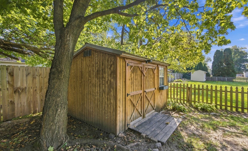 Shed