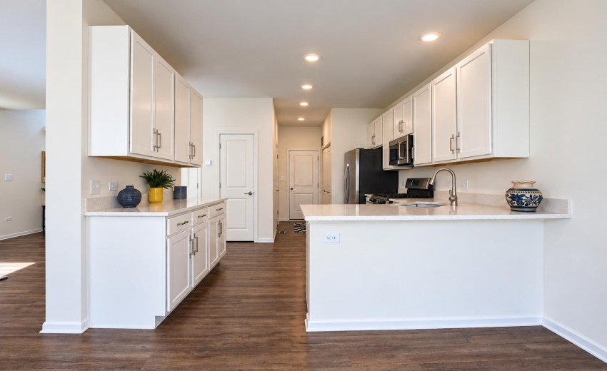 14_1792 e 110th ln 13