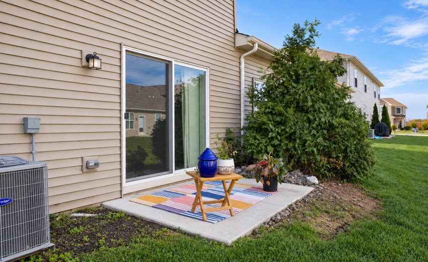 11_1792 e 110th ln 10
