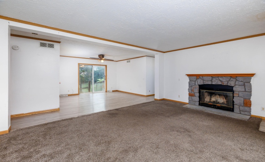 106 W Allen St Kentland-4