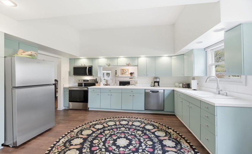 10-web-or-mls-9_Muirfield_Dr_Michigan_Ci