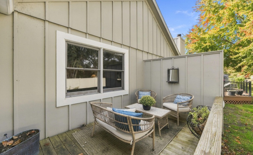 22-web-or-mls-9_Muirfield_Dr_Michigan_Ci
