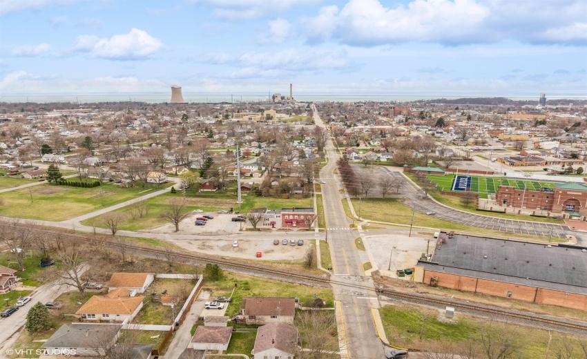 43_2325WabashSt_181013_AerialView_Large