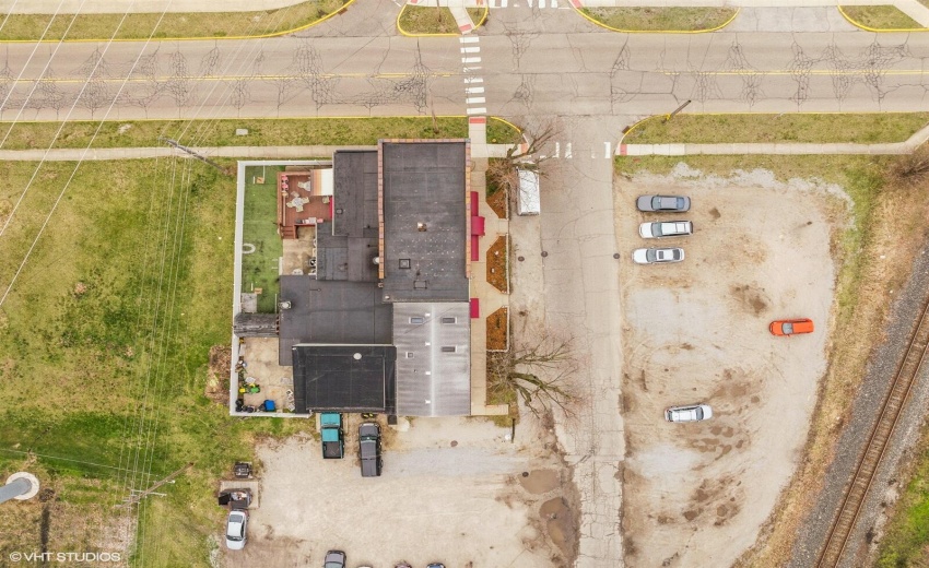 52_2325WabashSt_181022_AerialView_Large