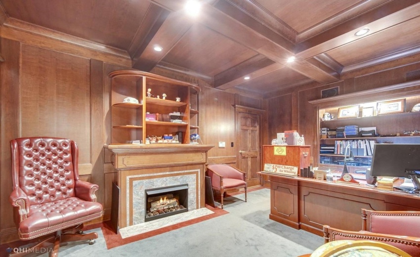 Back office, also for rent