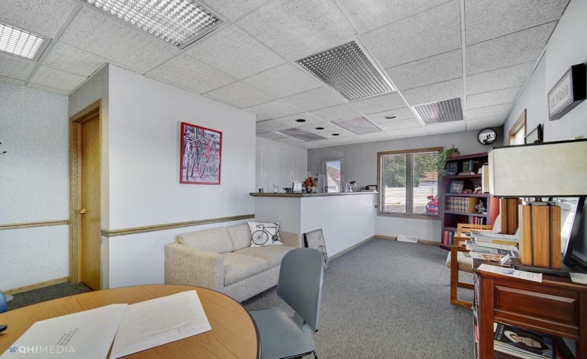 Back office, also for rent