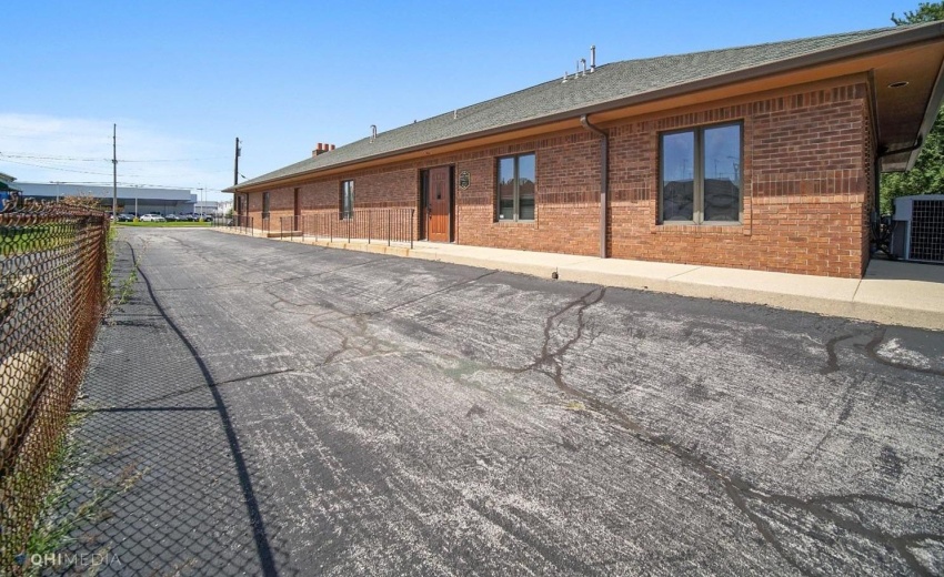 Back office, also for rent