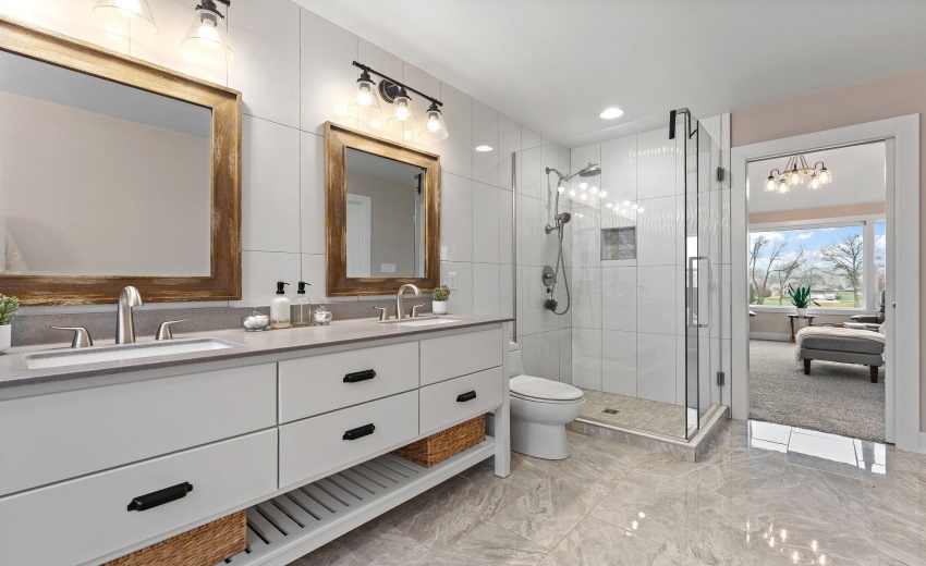 Tiled Shower with Glass Surround