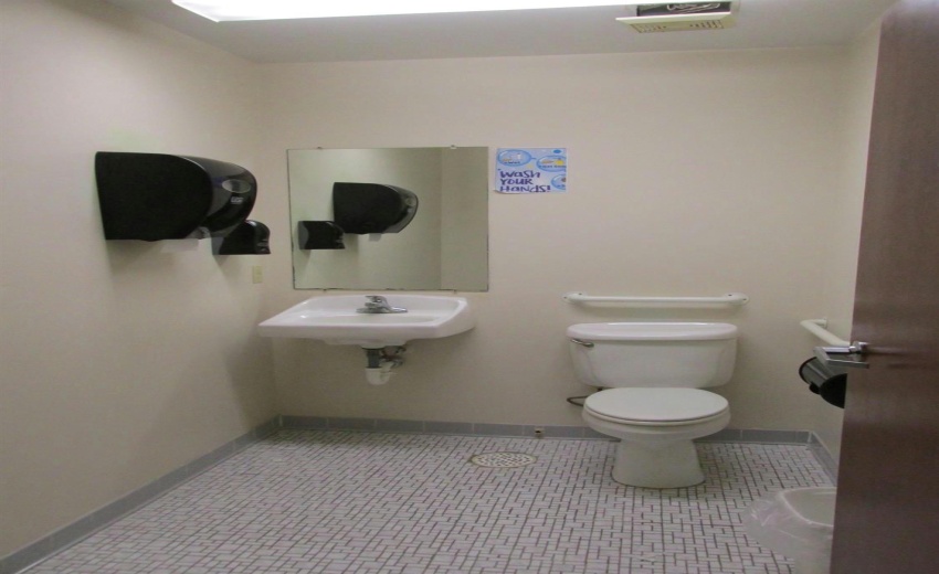 Photo 8