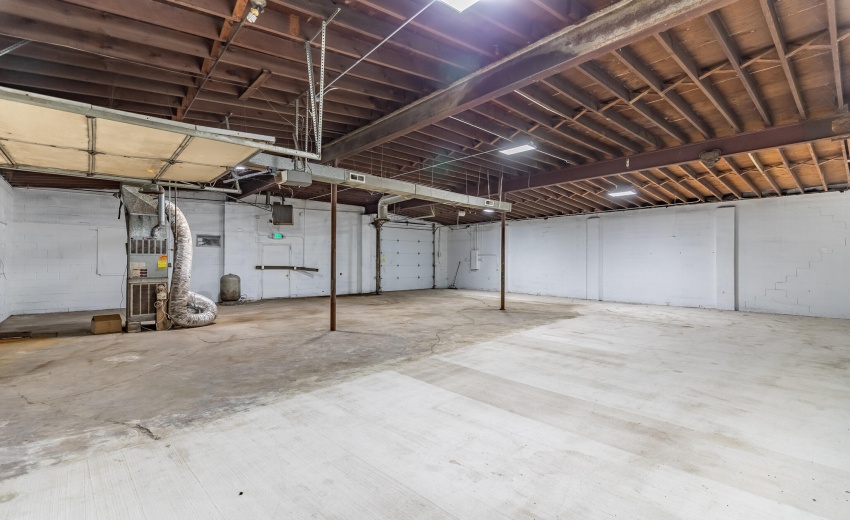 13501 Morse St - Storage-3