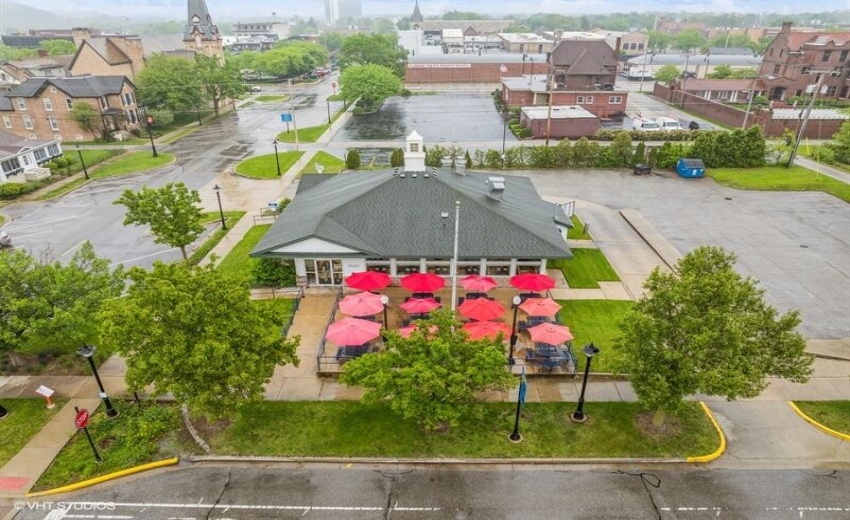 29_600WabashSt_181015_AerialView_Small
