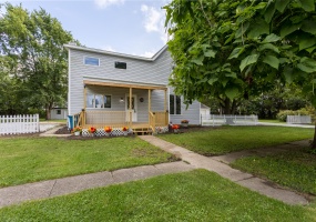 315 Mill Street, Goodland, Indiana, 4 Bedrooms Bedrooms, 8 Rooms Rooms,2 BathroomsBathrooms,Residential,For Sale,Mill,NRA807745