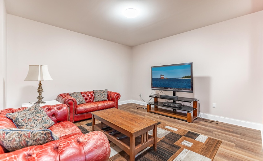 1 Timber Ridge Ct-60