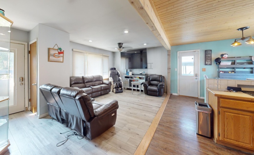 327-S-18th-St-Living-Room