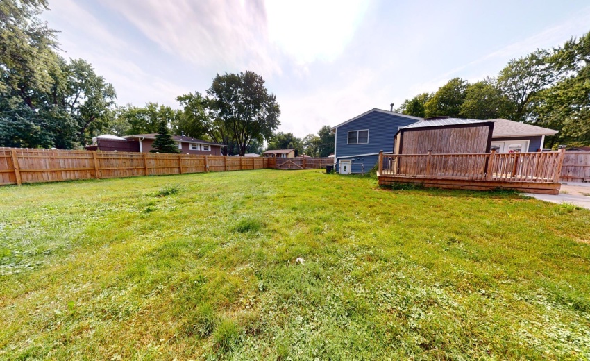 327-S-18th-St-08122024_154702