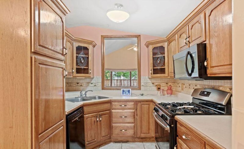 Country Kitchen