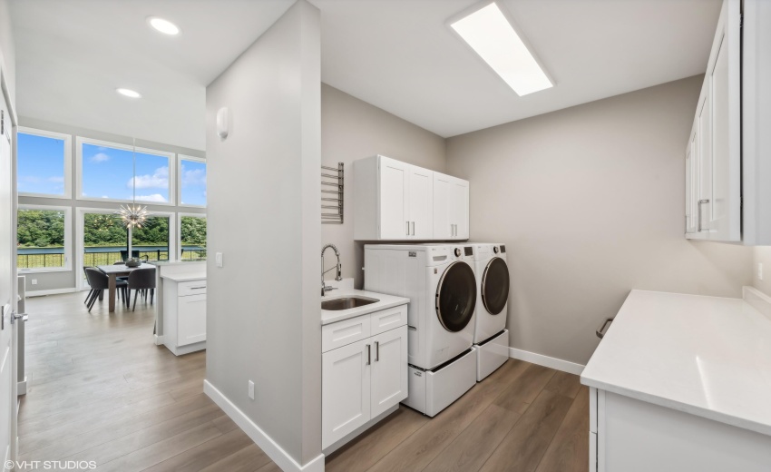 Laundry/ Butler's Pantry