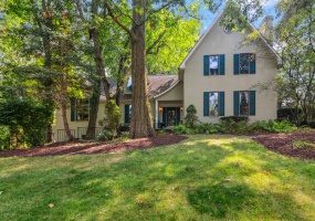 122 Shorewood Drive, Valparaiso, Indiana, 4 Bedrooms Bedrooms, 12 Rooms Rooms,4 BathroomsBathrooms,Residential,For Sale,Shorewood,NRA809309