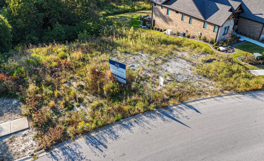 Lot Pic 3