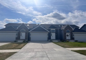3114 83rd Avenue, Merrillville, Indiana, 4 Bedrooms Bedrooms, 8 Rooms Rooms,2 BathroomsBathrooms,Residential Lease,For Sale,83rd,NRA809914
