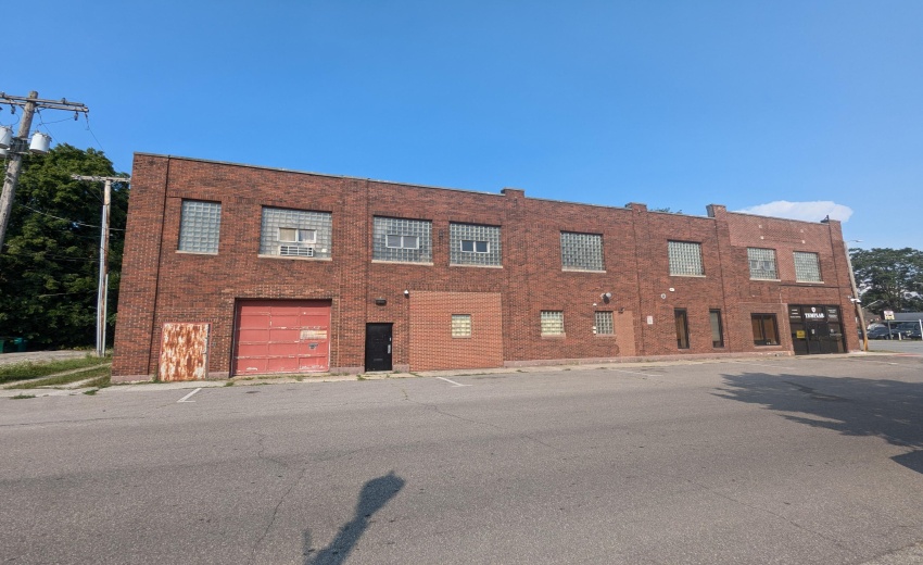 PXL_20240803_214047786