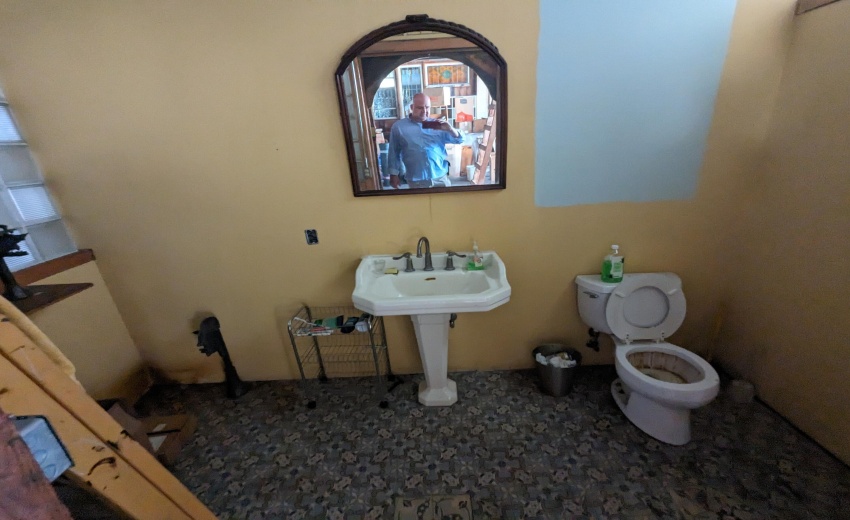 PXL_20240508_215608702