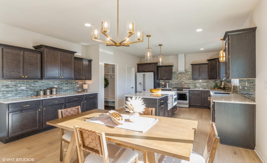 07_131777thPlace_177002_Kitchen_MRED_200