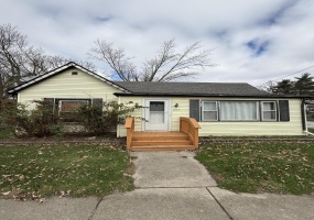 207 Alyea Street, Hebron, Indiana, 3 Bedrooms Bedrooms, 7 Rooms Rooms,1 BathroomBathrooms,Residential,For Sale,Alyea,NRA812855