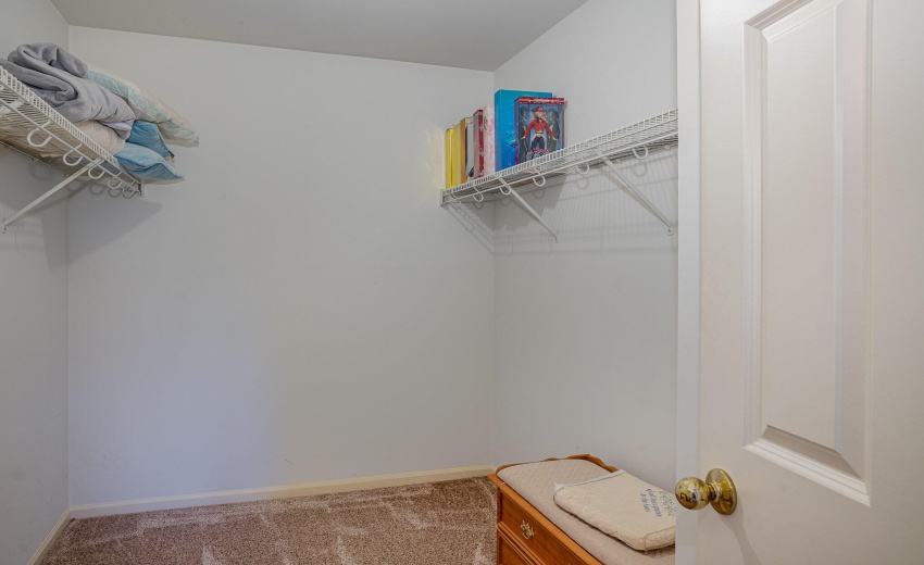 Master Suite Closet - Main Level